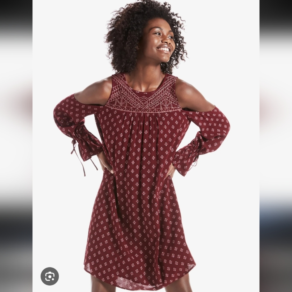 379-Lucky‎ Brand NWT Maroon Embroidered Dress